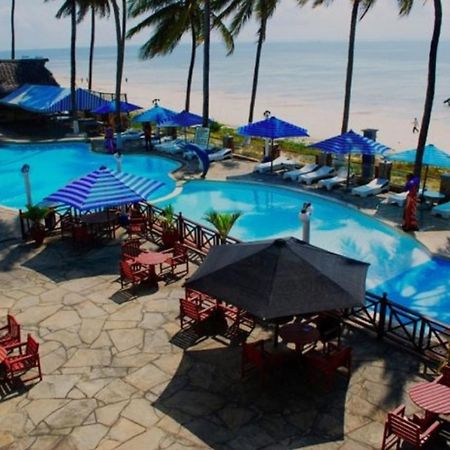 Sai Rock Beach Hotel & Spa Bamburi Ngoại thất bức ảnh