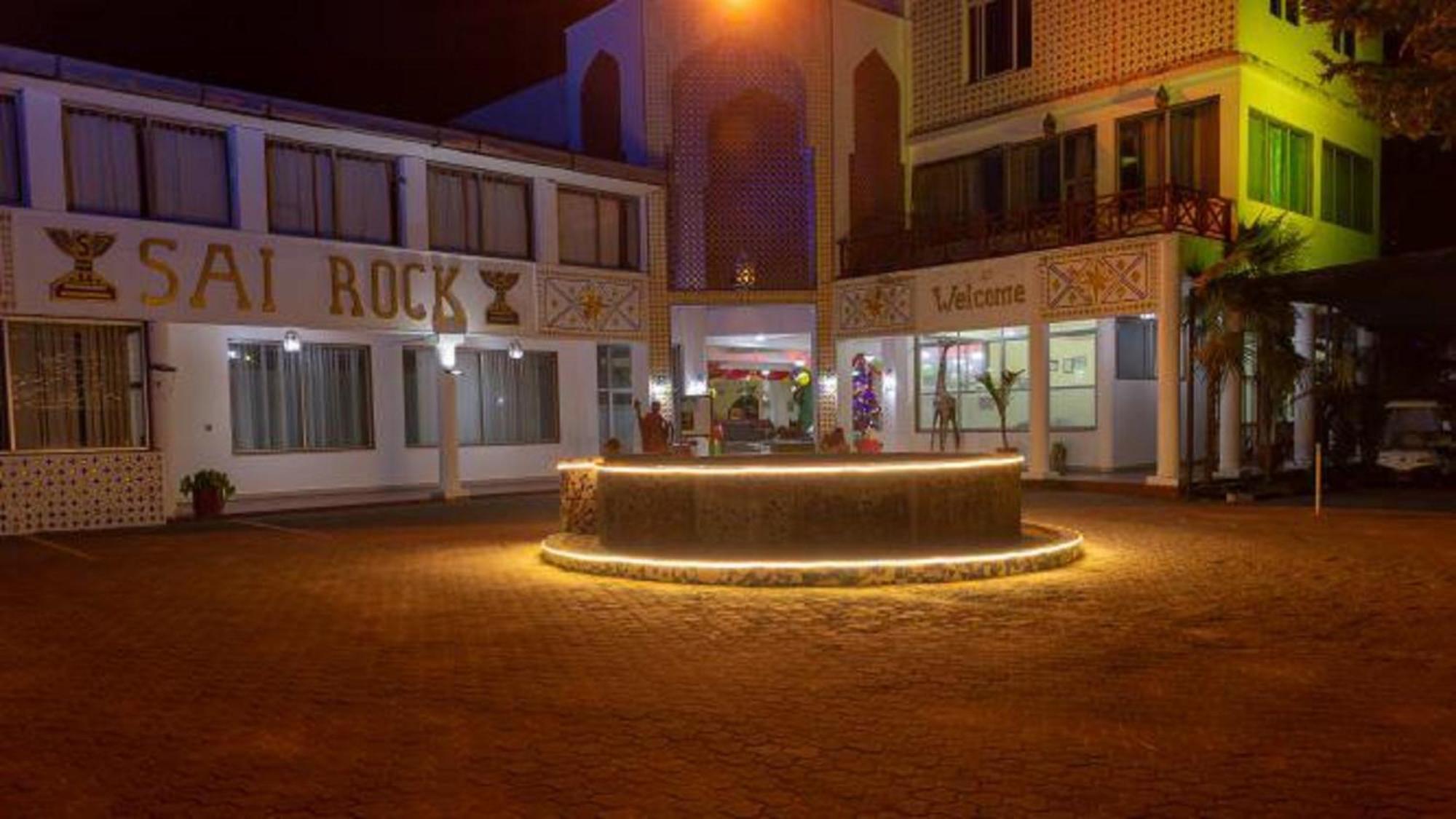 Sai Rock Beach Hotel & Spa Bamburi Ngoại thất bức ảnh