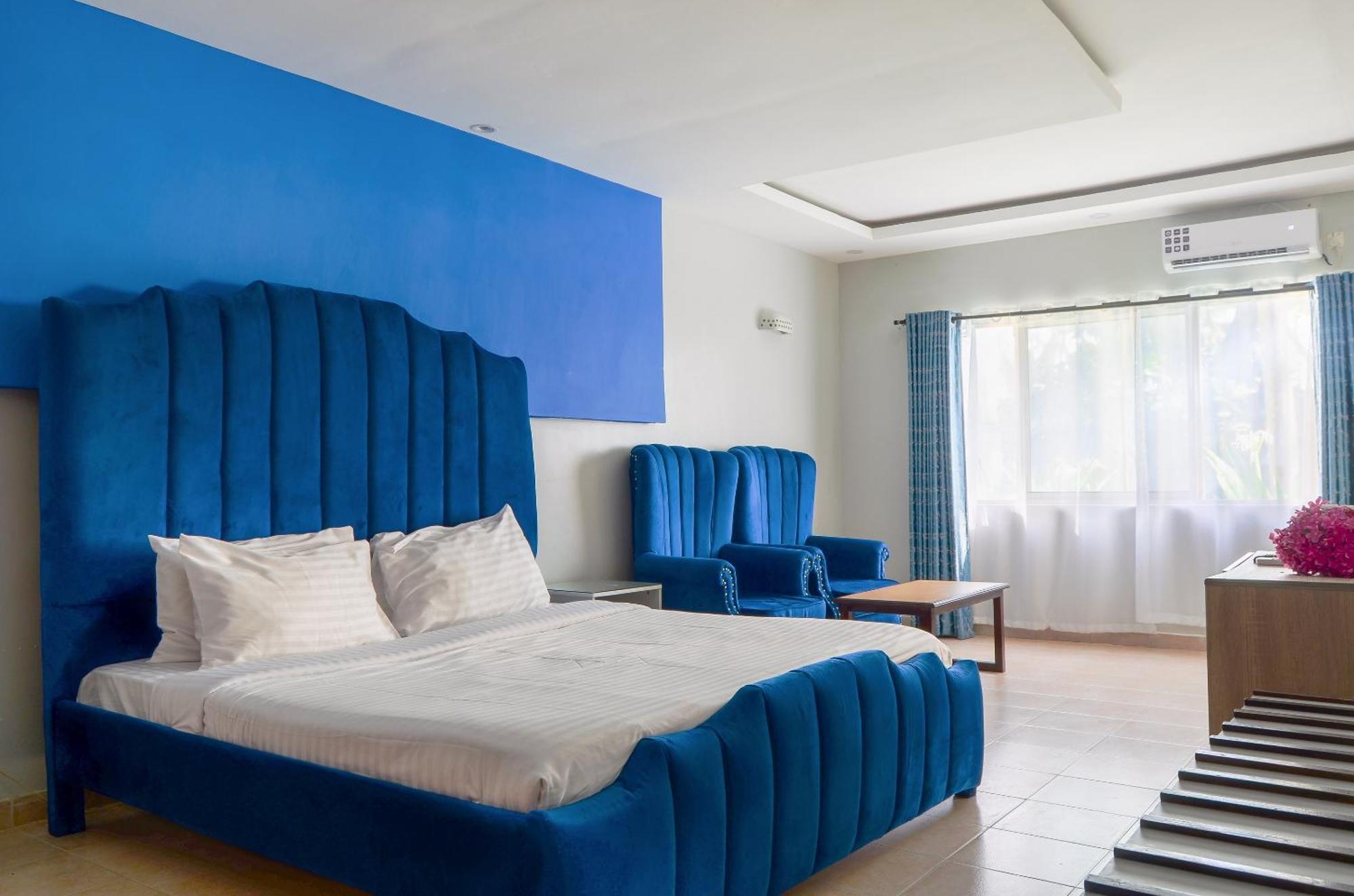 Sai Rock Beach Hotel & Spa Bamburi Ngoại thất bức ảnh