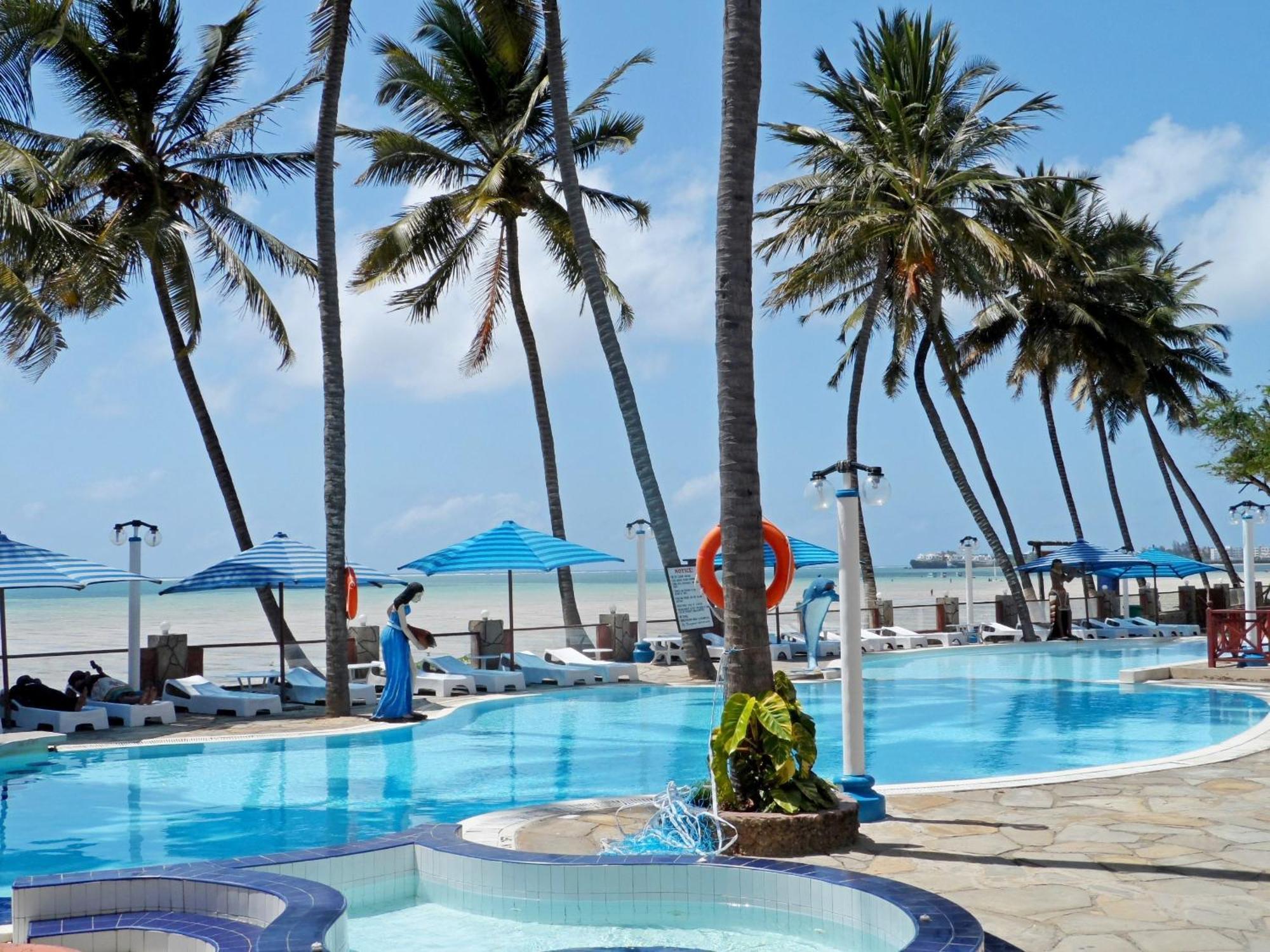 Sai Rock Beach Hotel & Spa Bamburi Ngoại thất bức ảnh